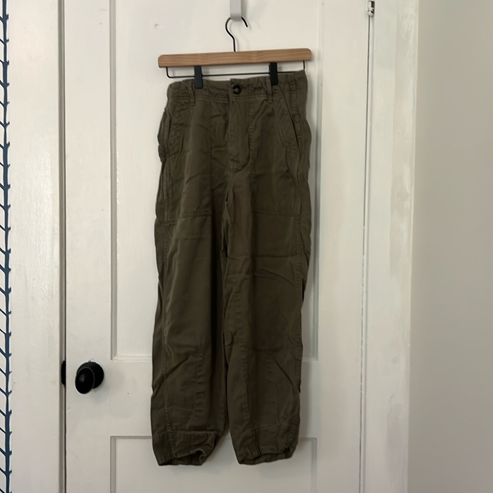 Everlane Army Green Pants in Size 00